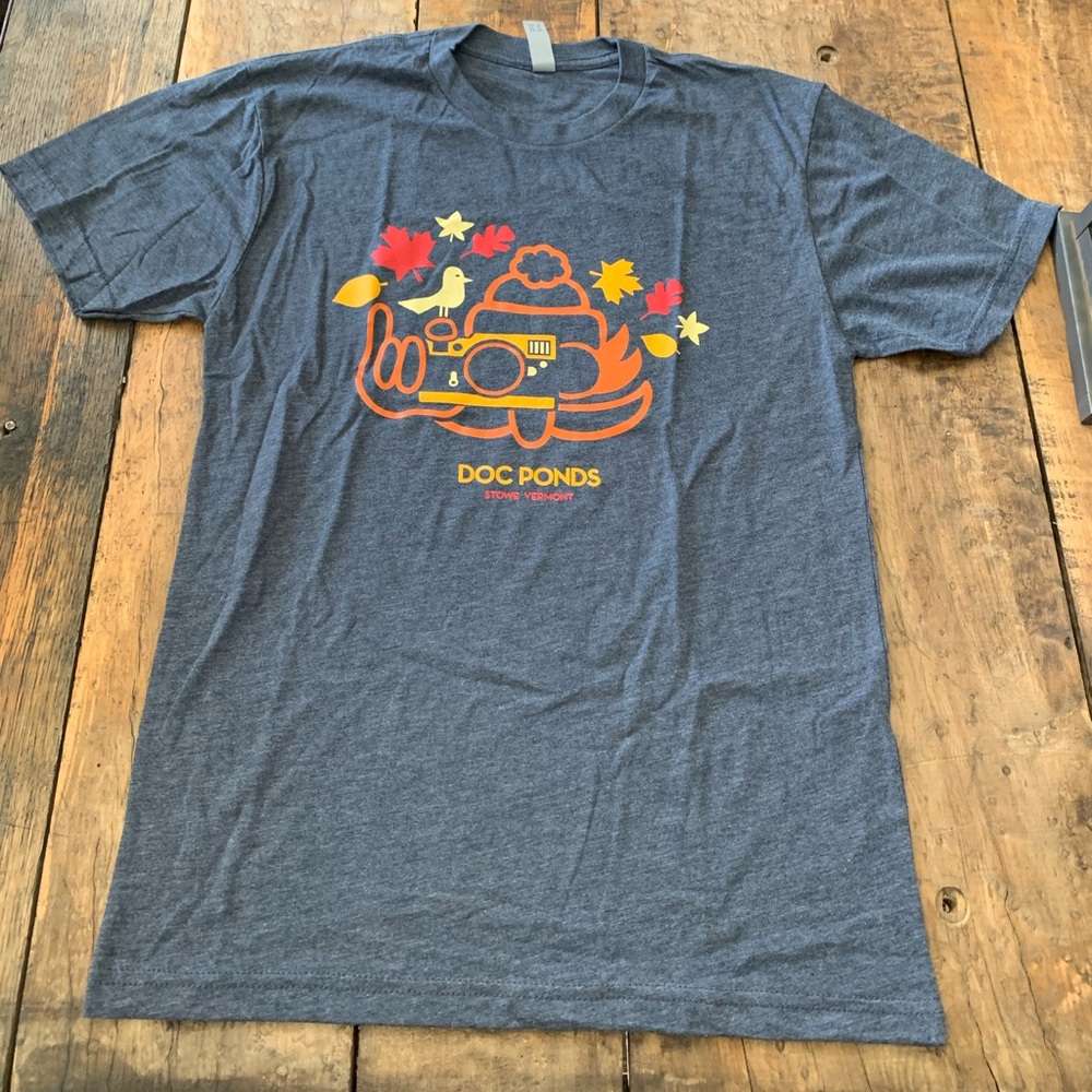 New Doc Ponds Stowe Vermont fall foliage leaf peeper tee